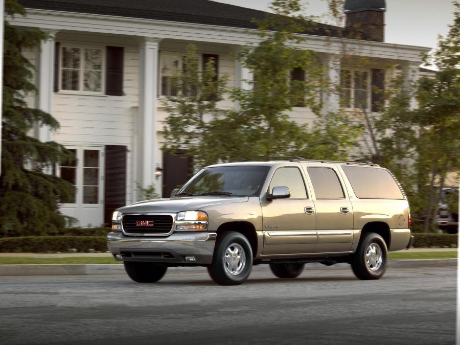  GMC Yukon XL 2000 года  (фото 7 из 10)